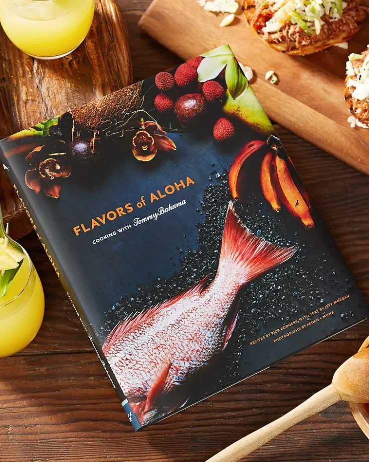 Tommy Bahama Books & Games|Drinkware & Bar<Flavors of Aloha Cookbook